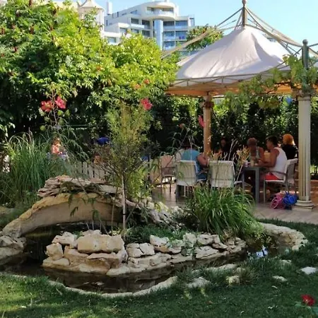 Ξενοδοχείο Shipka 3*